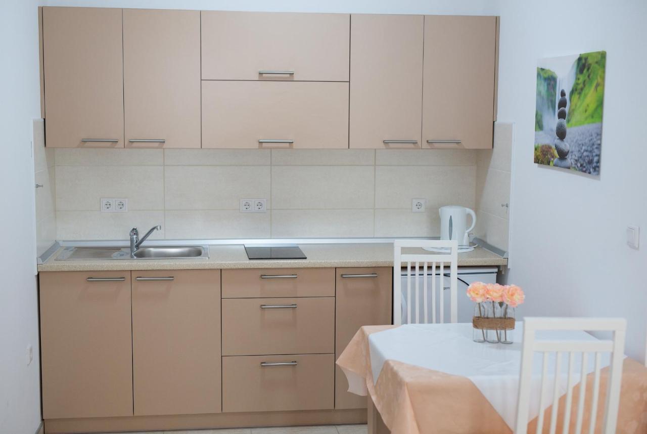 Apartmani Mara Matic Малинска Экстерьер фото